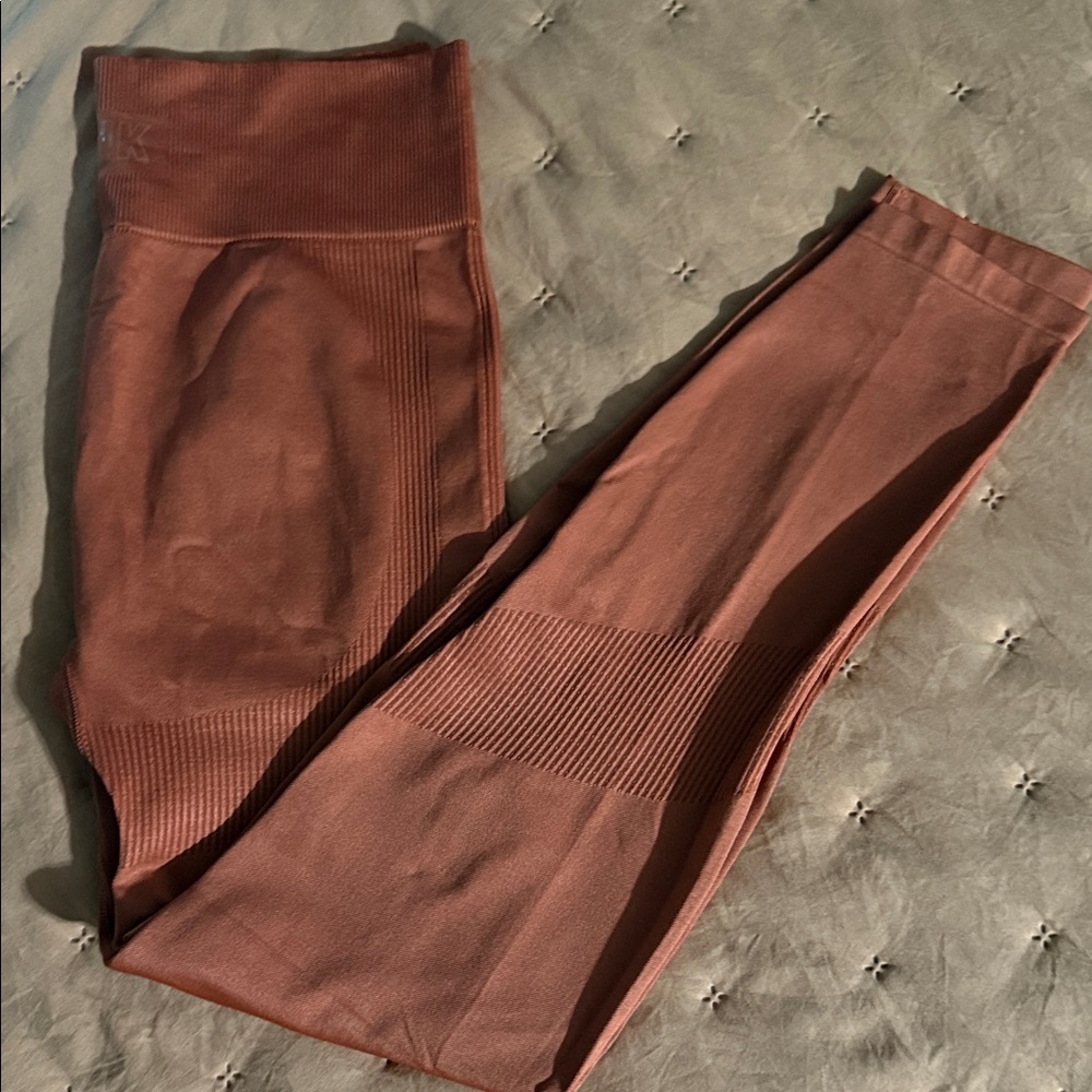 PINK Victoria's Secret Rust Leggings